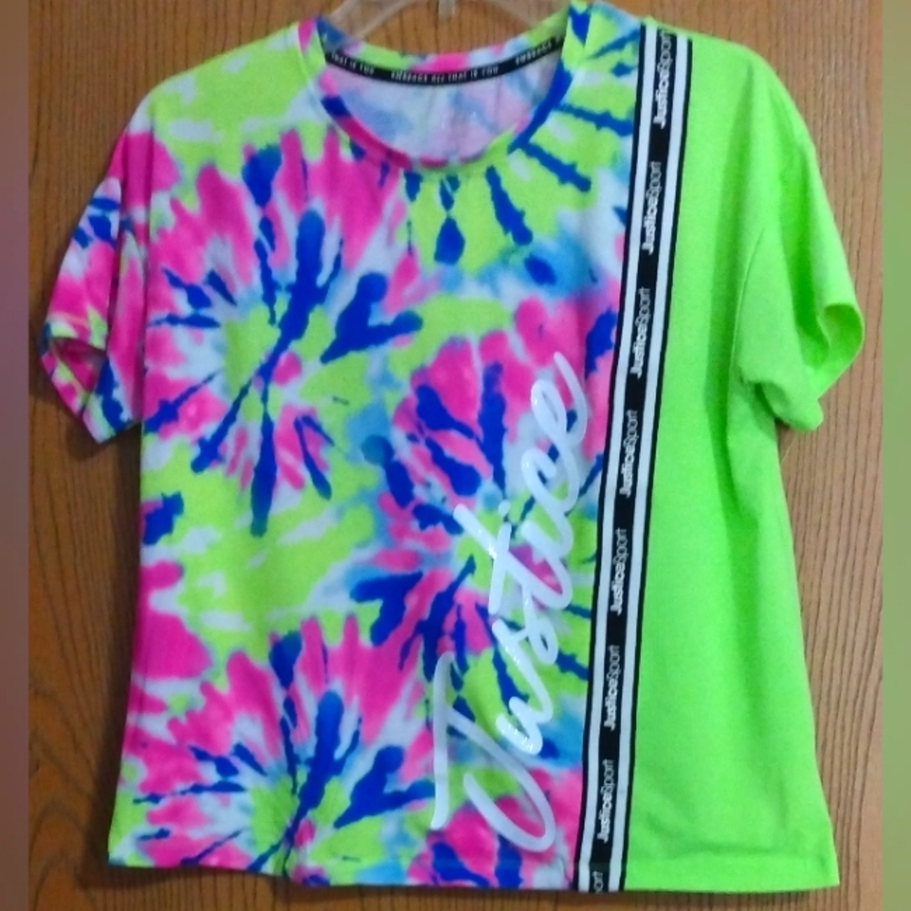 JusticeSport Athletic top size L (12-14)     16-005